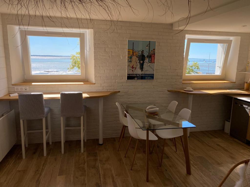 Face A La Mer, Bel Appartement 圣纳泽尔 外观 照片